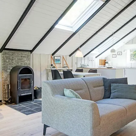 Magnificent Holiday Home In Aakirkeby Near Sea * Vester Somarken